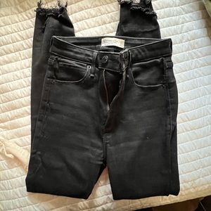 00 short raw hem ripped black jeans